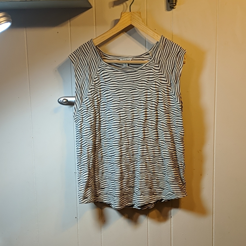 Lucky Brand sleeveless sweater XL